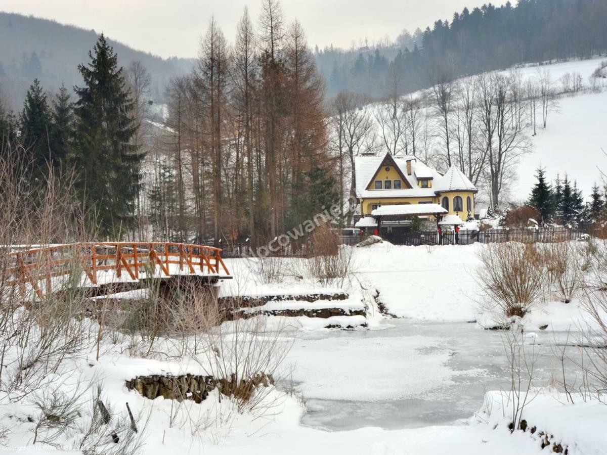 Domek Nad Rzeka Brenna Exteriör bild